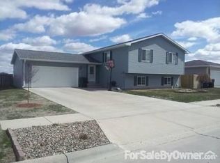 919 F Ave, Kearney, NE 68847