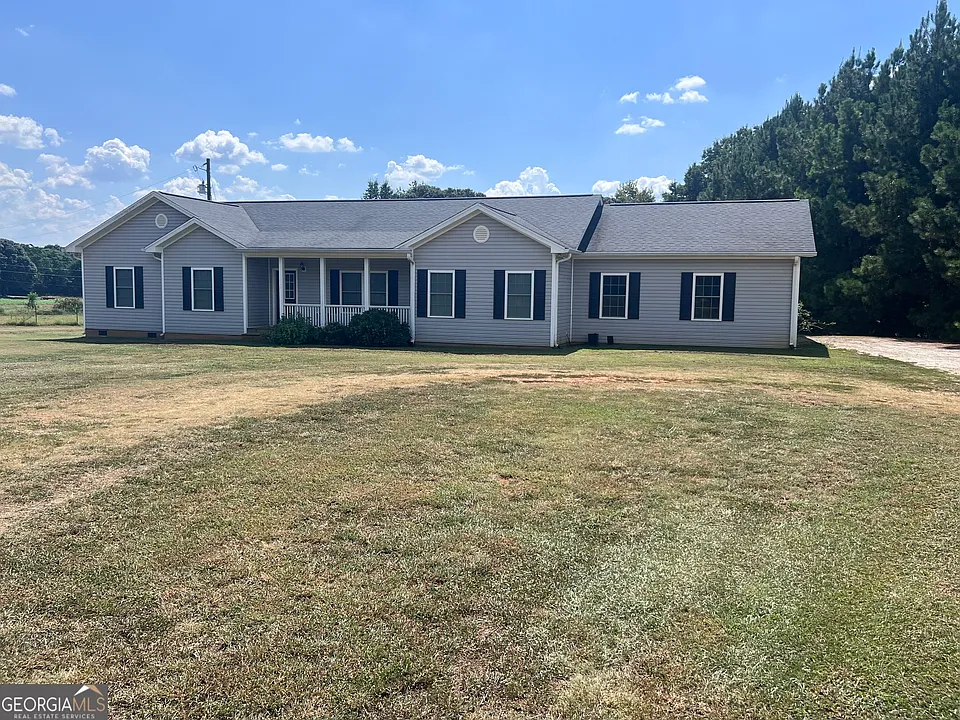 135 Hunt Rd