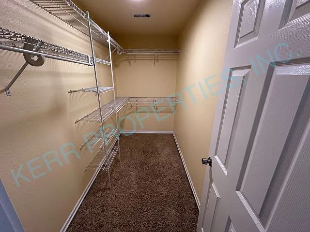 512 SE Espinosa St — Photo 14