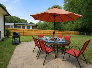 3830 Manchester Dr, Charlotte, NC 28217