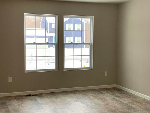 5th image of 1453 Weatherstone Ln