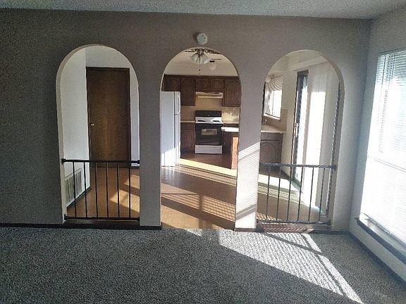 3rd image of 6733 SW Chaucer Dr
