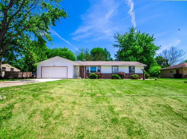 4212 Hillcrest Dr, Oneida, WI 54155