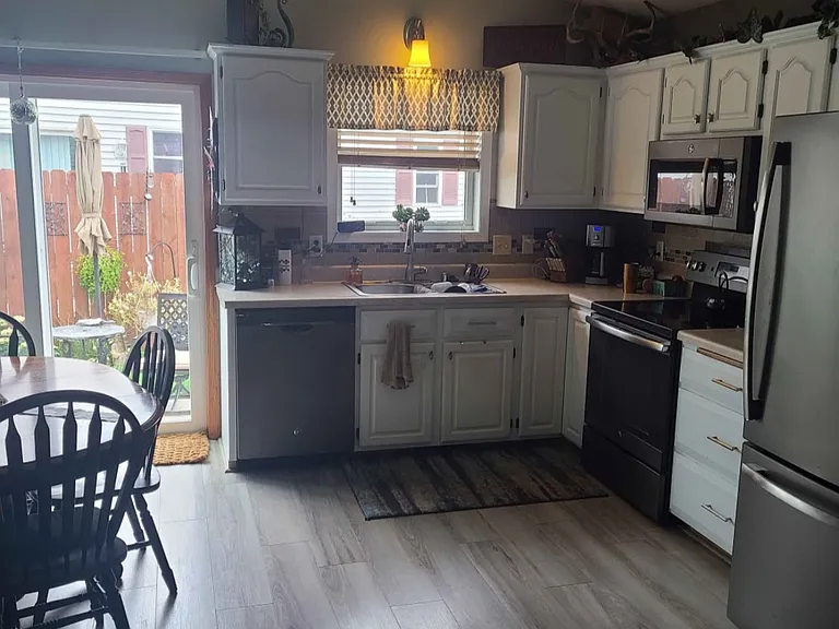 631 S Burr Oak Ave — Photo 1