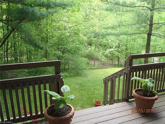 4th image of 590 Meredith Ln