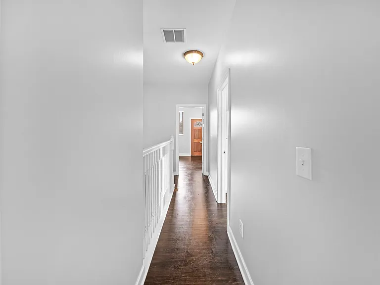 1708 S 3rd St — Photo 31