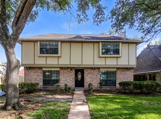 15127 Camino Del Sol Dr, Houston, TX 77083