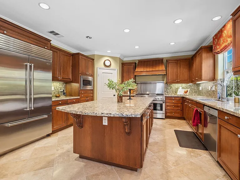 16618 Honeybee Dr — Photo 13