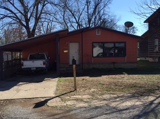 1410 Pine St, Dexter, MO 63841