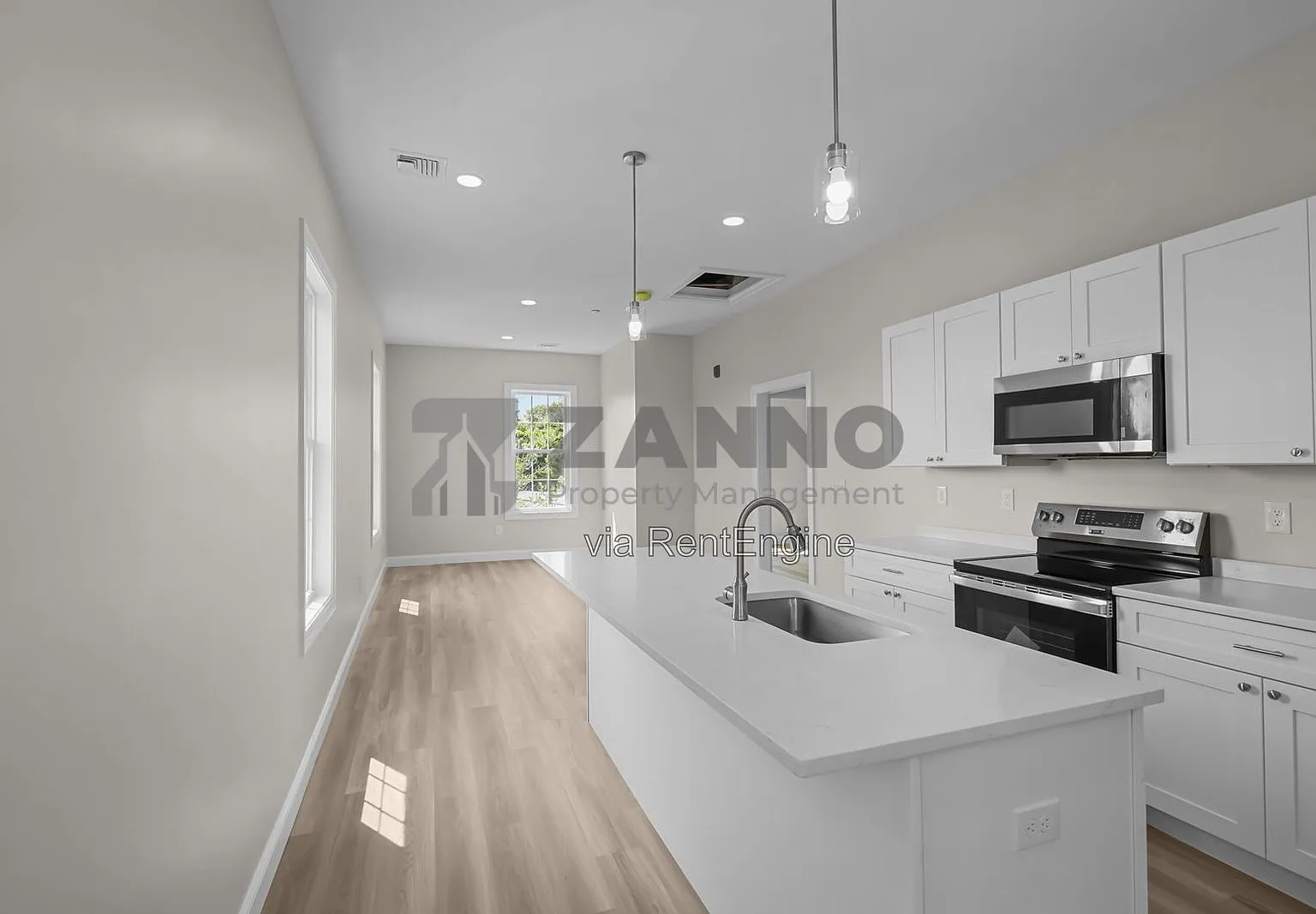 2 bed, 1.0 bath, 734 sqft, $2,350 — Photo 2