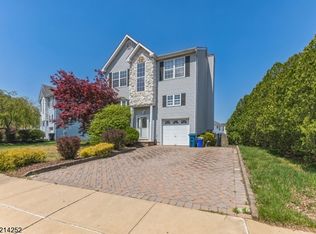 33 Emily Dr, Old Bridge, NJ 08857