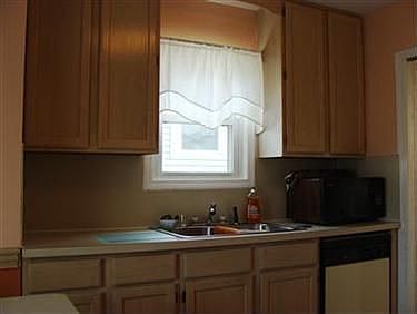 2nd image of 9305 Pinegrove Ave