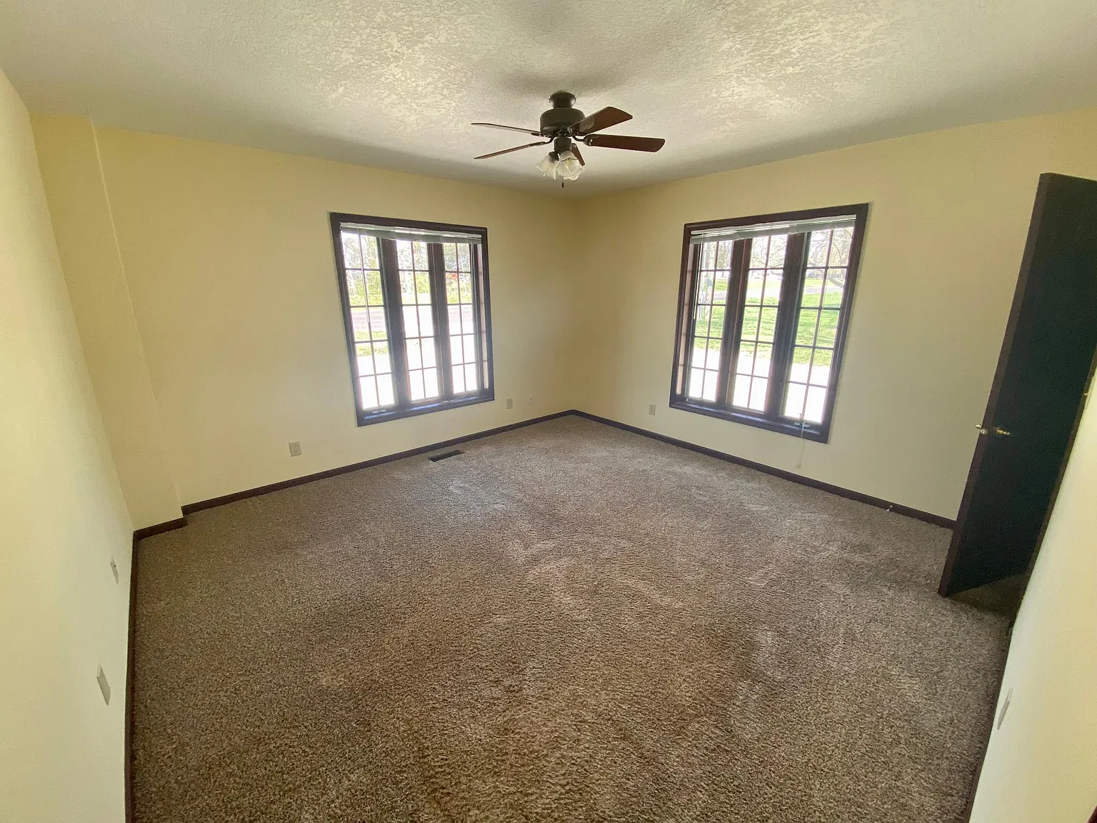 1860 Sportsman Rd — Photo 3