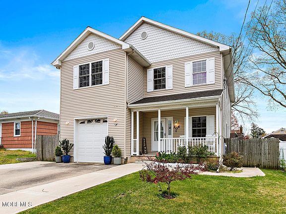 3rd image of 206 Marom Drive