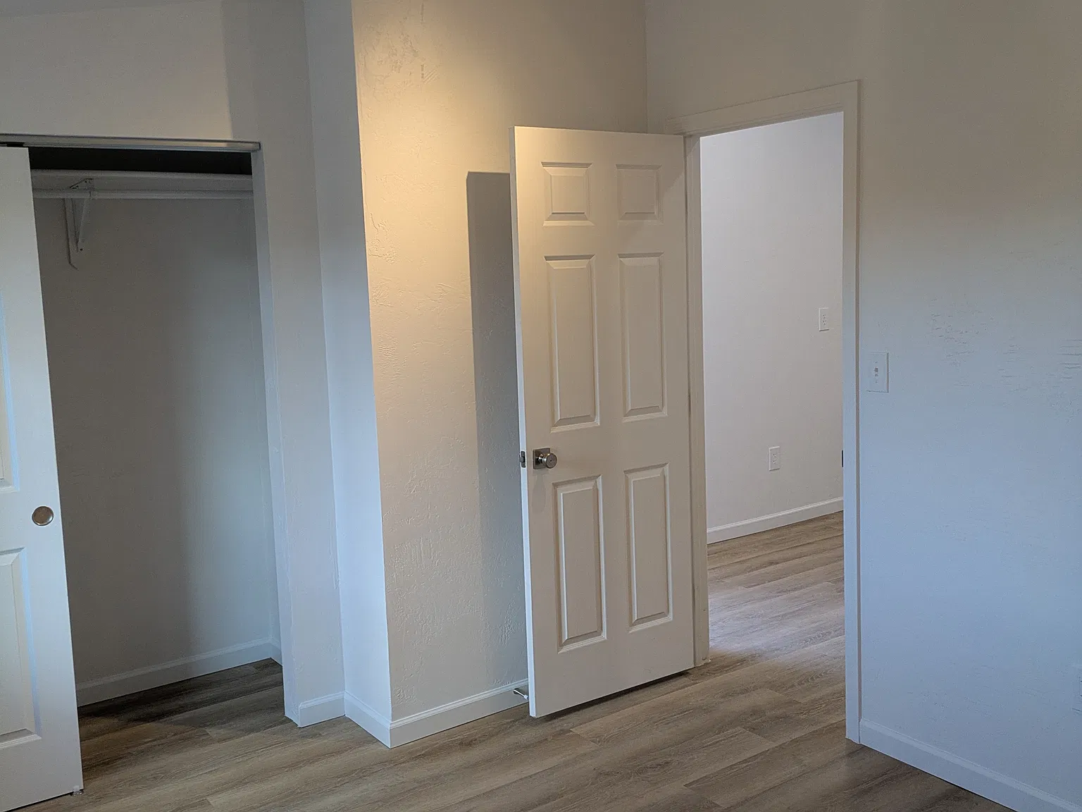 1 bed, $1,050 — Photo 3