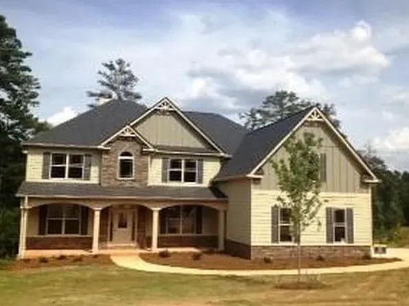 210 Thrushwood Dr, Fayetteville, GA 30215