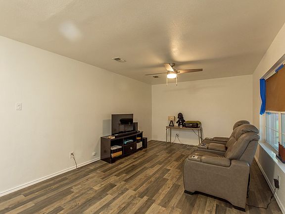 2nd image of 1248 Royal Crown Dr