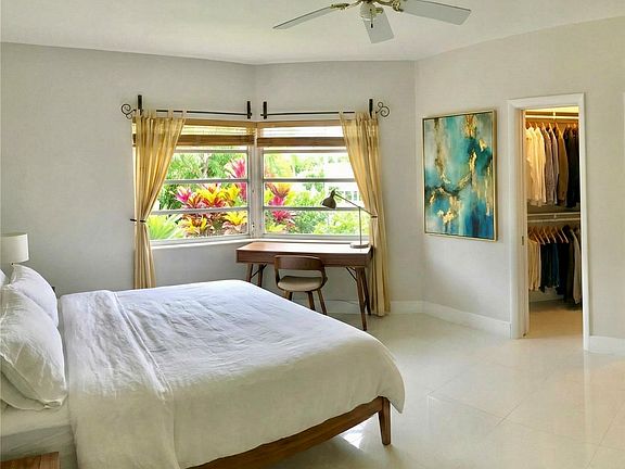 4th image of 9271 W Bay Harbor Drive #11