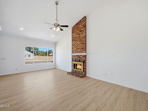 5th image of 10097 W MARIPOSA Street