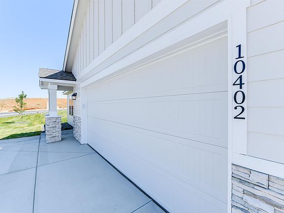 2nd image of 10402 Silverbright Dr