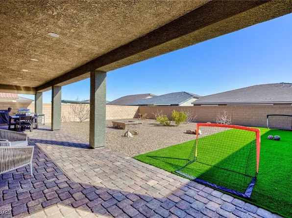 10095 Ferton Lake Ave, Las Vegas, NV 89178
