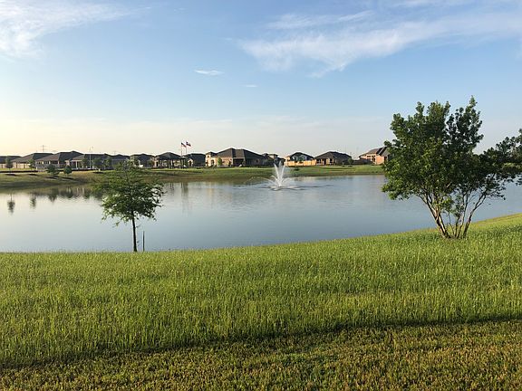 3rd image of 19738 Lakeside Pointe Ct