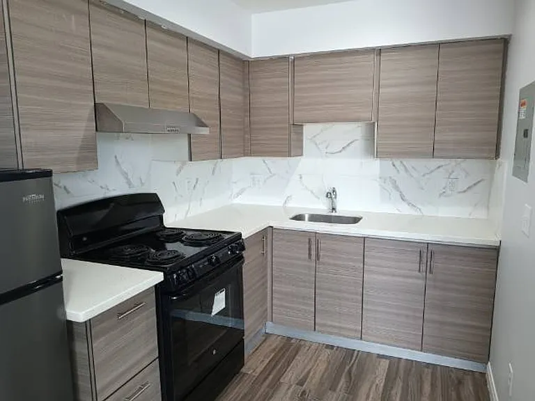 2409 Sunrise Ave #1-7 — Photo 10
