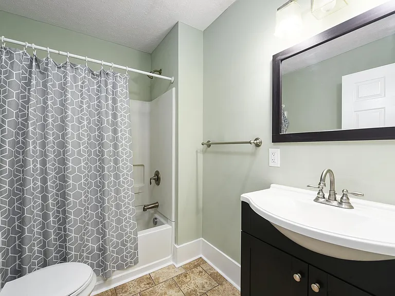 1295 Warren Rd — Photo 13