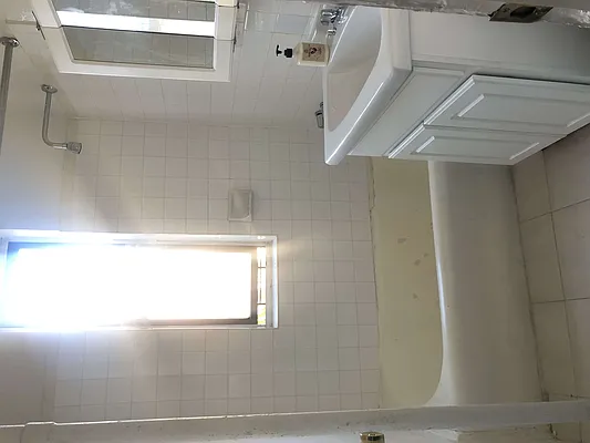 Rented by Clove Realty LLC | media 12