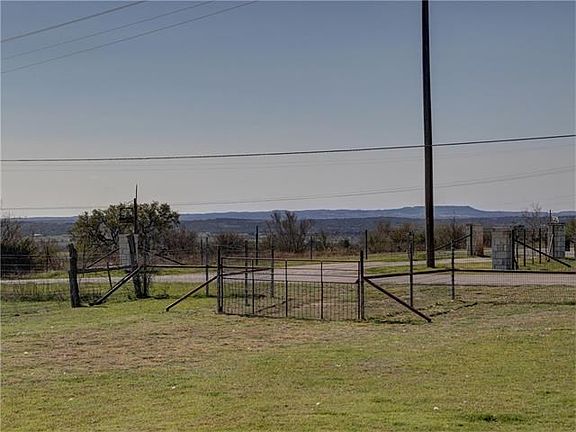 2nd image of 637 County Road 342c