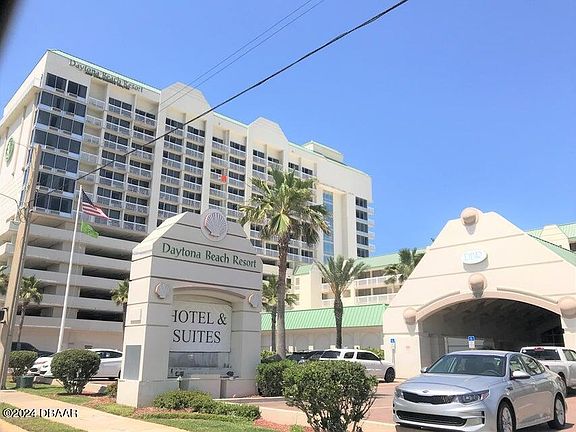 5th image of 2700 N Atlantic Ave #218
