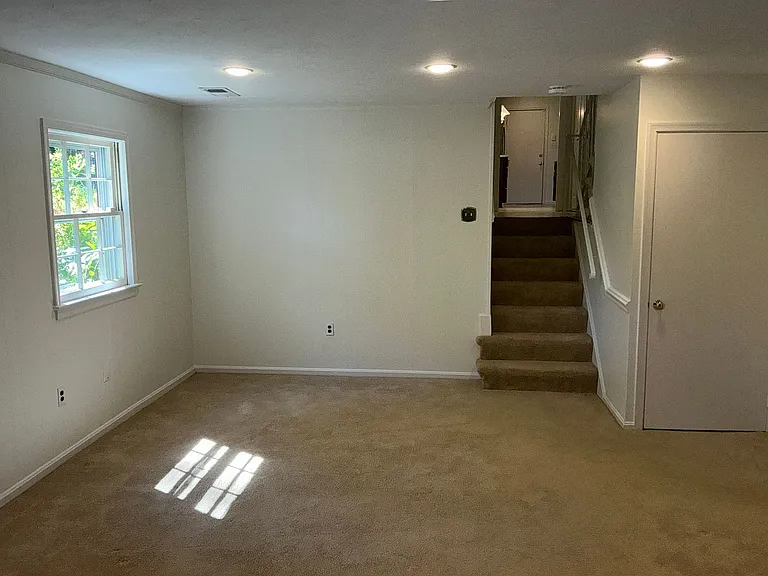 4701 Red Fox Dr — Photo 28