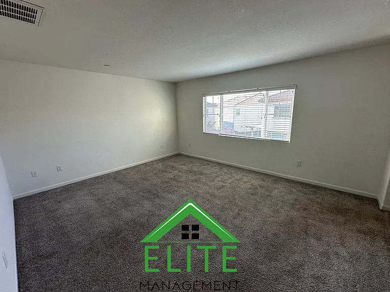 2551 Chuck Yeager Cir — Photo 15