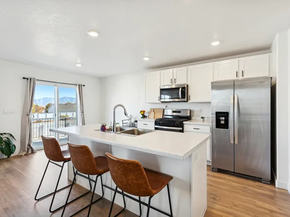 42 N Wayne Way, Grantsville, UT 84029