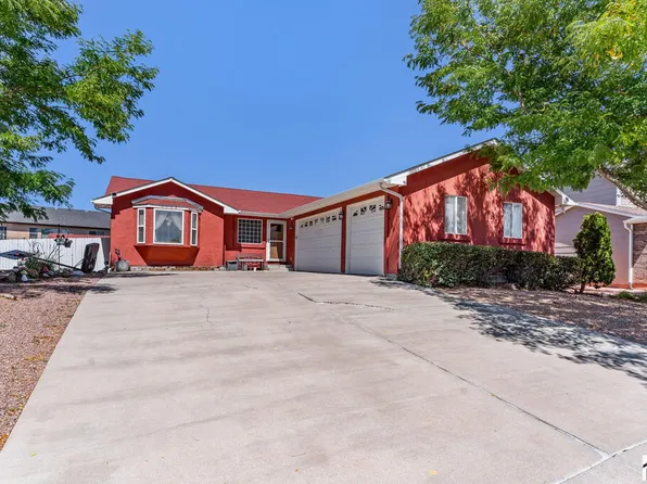 5153 Crested Hl, Pueblo, CO 81008