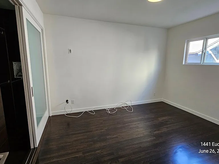 1441 Euclid St #1 — Photo 12
