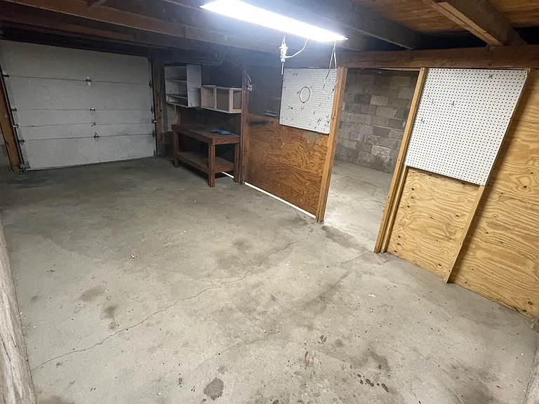 1140 Park Ave — Photo 18