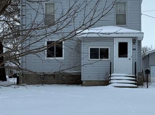 566 N Center St, Sebewaing, MI 48759