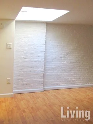 Rented by Living New York | media 10
