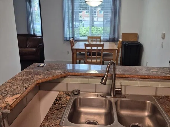 1220 Reserve Way APT 107, Naples, FL 34105