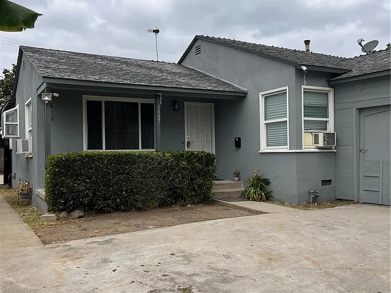 6607 Aura Ave — Photo 3