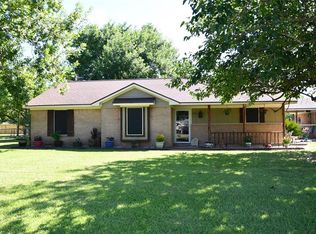 1306 Avenue I, Danbury, TX 77534