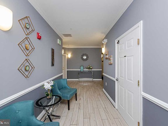 5th image of 305 Wyndham Cir Unit B