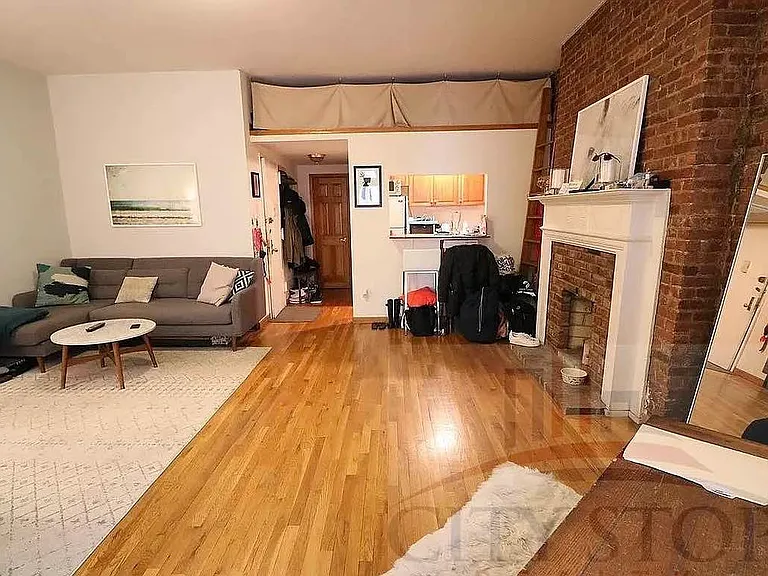 306 W 73rd St #2 — Photo 3
