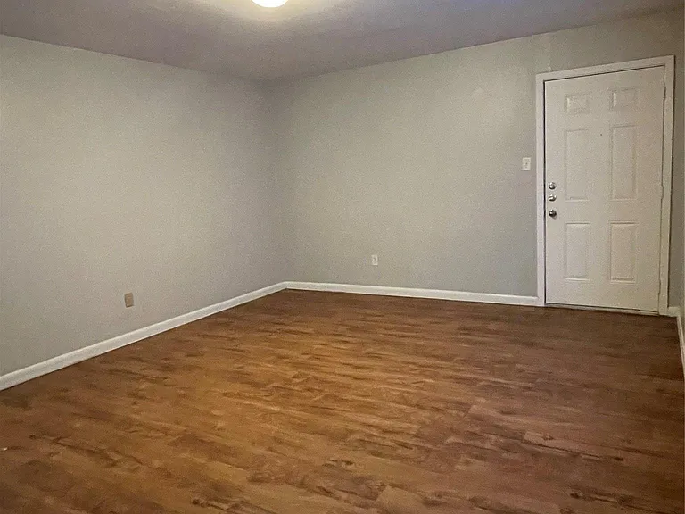 7206 Twin Crest Dr #202 — Photo 10