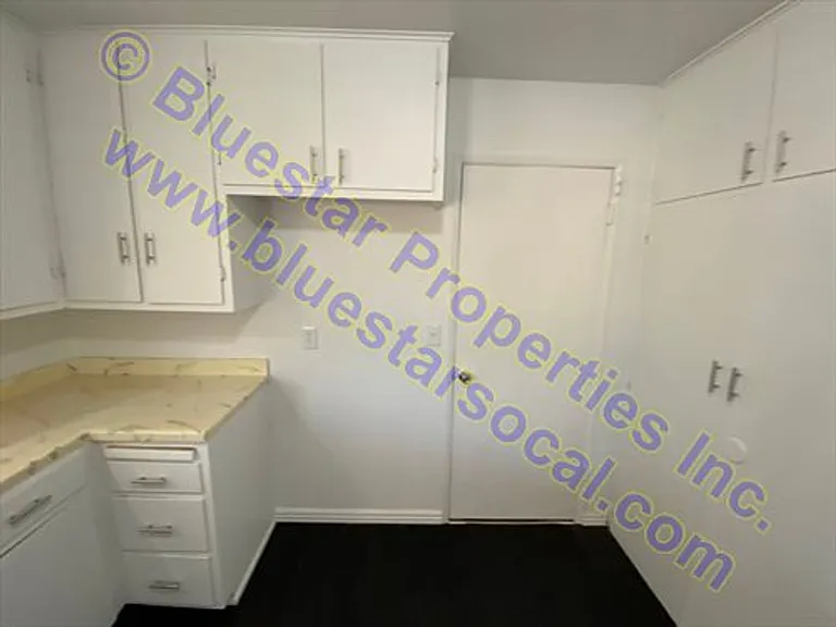 7653 Victor Ave — Photo 4