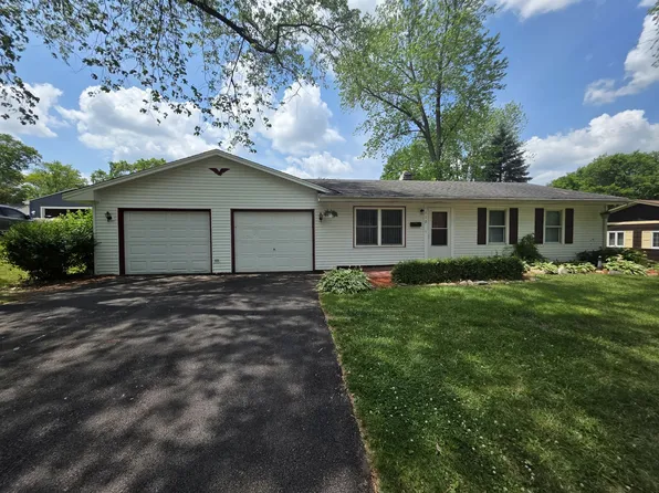 112 Sweetbriar Ct, South Elgin, IL 60177
