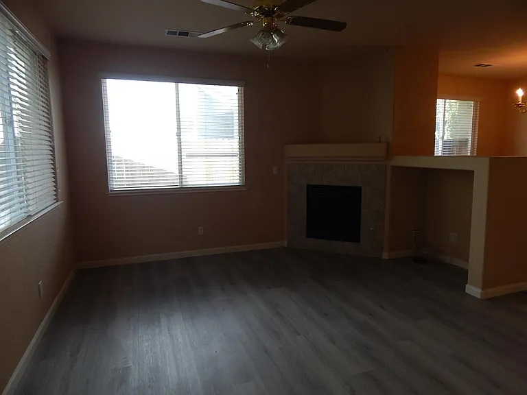 2333 Rodin Pl — Photo 5