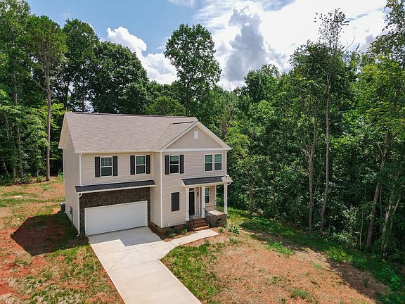 5th image of 132 Kingswood Dr