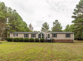 215 Fairfield Ct, Thomasville, NC 27360